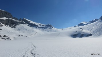 Mühsamer Abstieg über den Gletscher